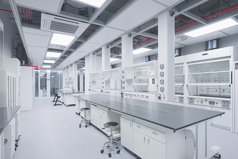 光泽实验室革新：安全与科技的现代融合